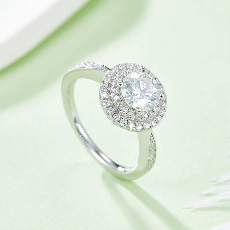 豪镶圆形S925银镀白金MoissaniteWomen's Ring1.0ctD级